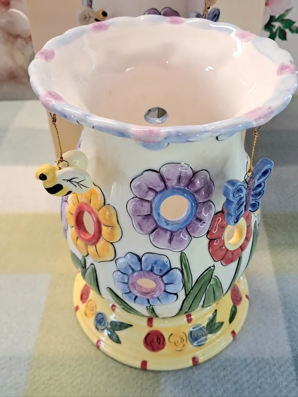 Newbury Collections Garden Villa Floral Ceramic Candle Holder Bee & Butterfly